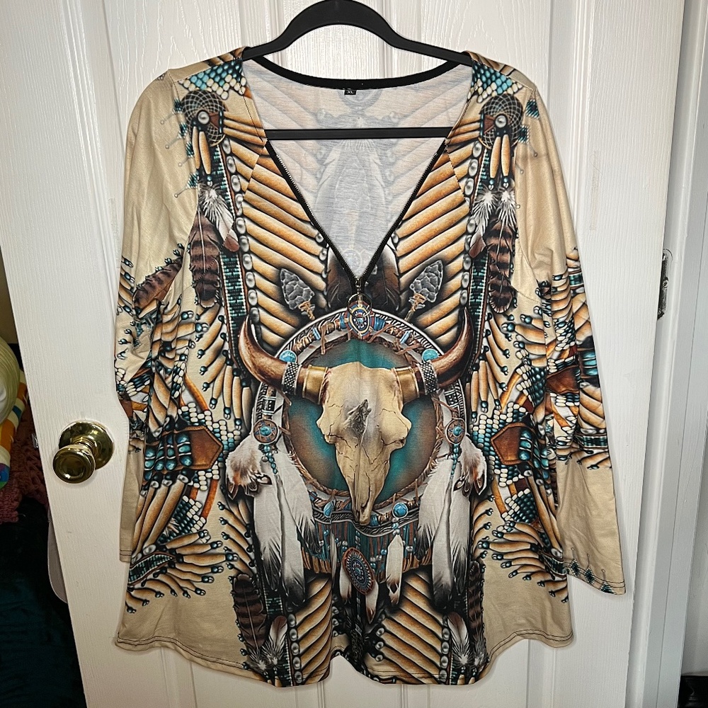Cow Skull Long sleeve shirt with feathers turquoise design | XL
